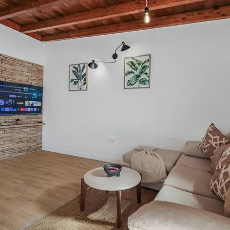 Lanzarote Bbq & Terrace Escape Holiday home *